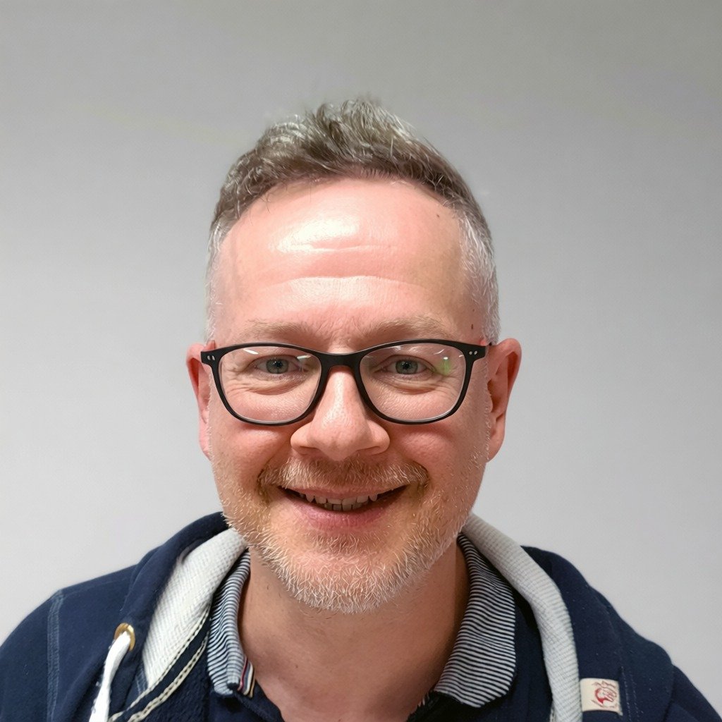 Portrait de Mika responsable pédagogique de la troupe